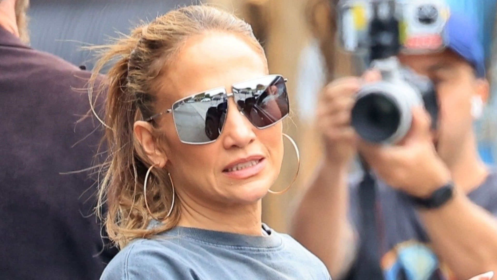 JLo Suspends Summer Tour Over Affleck Split Rumors Swirl