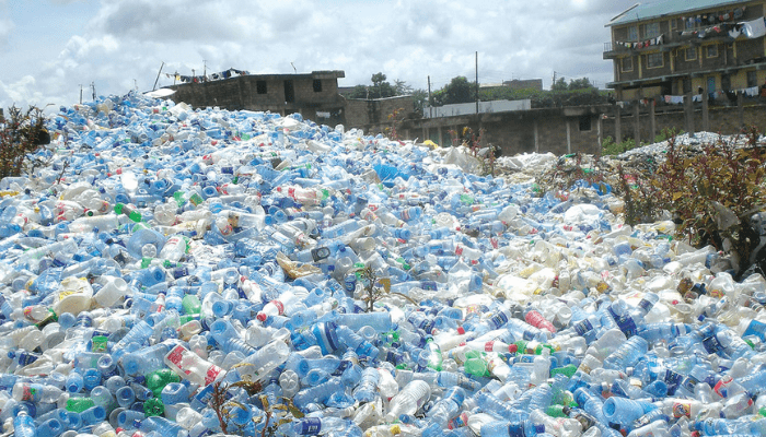 Breaking: Federal Government, of Nigeria has anounced, ban on single-use plastics inministrie, other government establishments