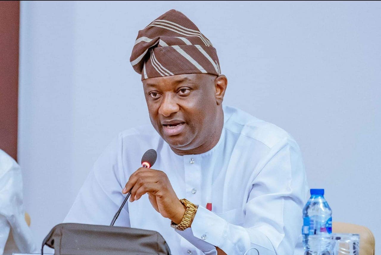 Nigeria’s aviation minister woos global investors toward airport concession