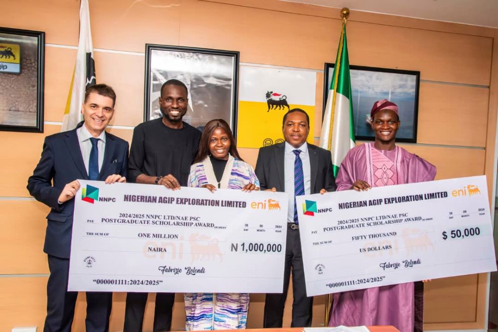  Eni awards 30 post-graduate scholarships to Nigerian graduates